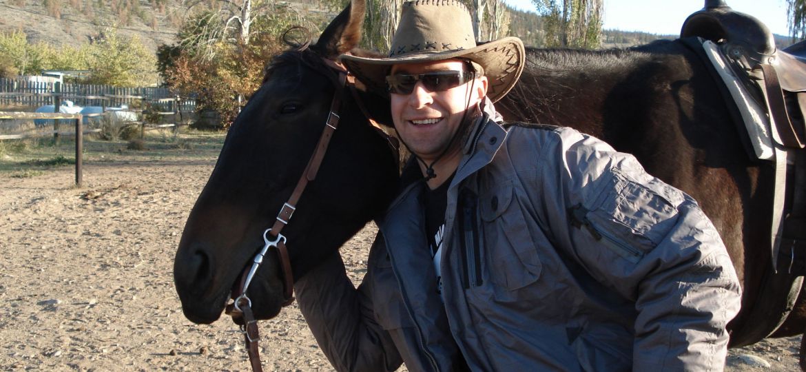 personal trainer vancouver - George riding horse